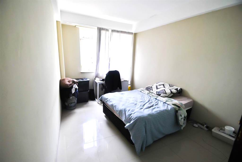 2 Bed Apartment in Raumarais Park photo number 9