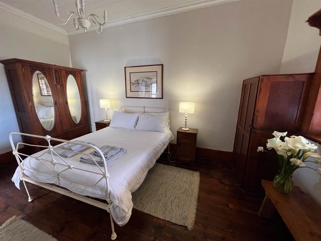 6 Bed House in Stilbaai photo number 3