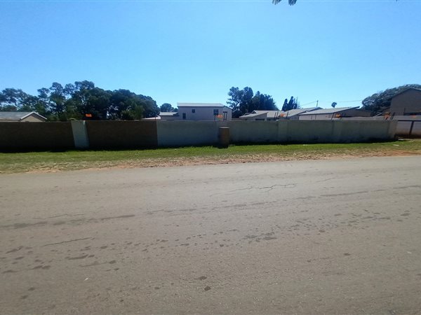 508 m² Land available in Rayton
