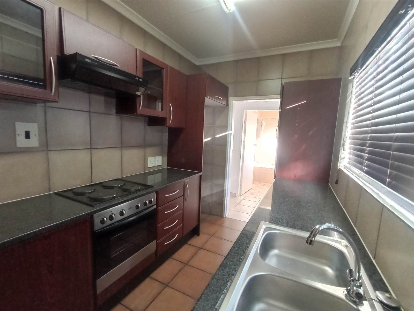 1 Bed Apartment in Johannesburg Central and CBD photo number 5