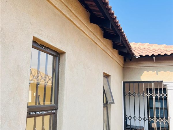 3 Bedroom House 3 Bedroom House