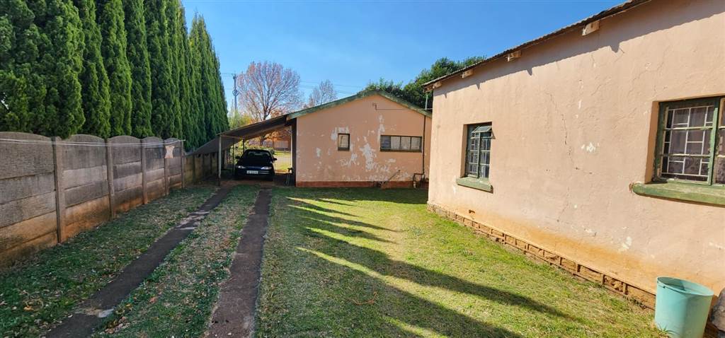 3 Bed House in Ventersdorp photo number 23