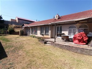 4 Bed House in Roodepoort West