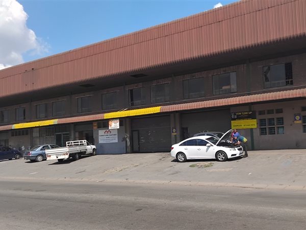 2080  m² Commercial space in Benoni South