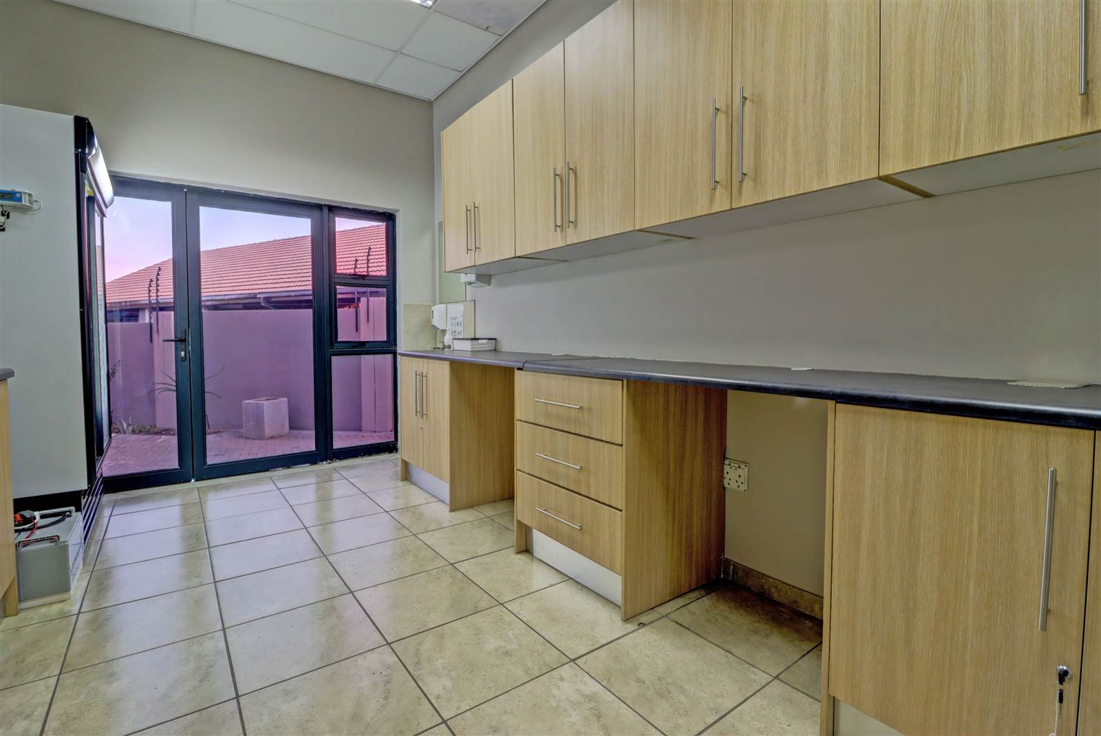 432  m² Commercial space in Garsfontein photo number 17