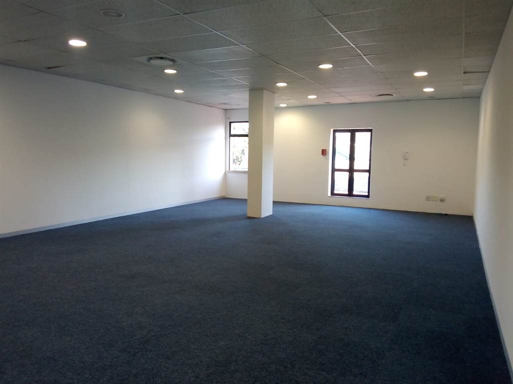 109  m² Office Space in Glenwood photo number 4