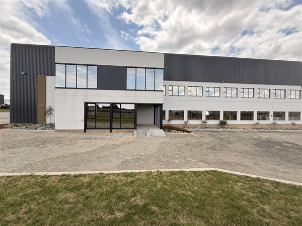 2 506  m² Industrial space