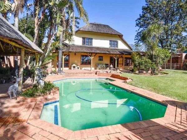 4 Bedroom House 4 Bedroom House