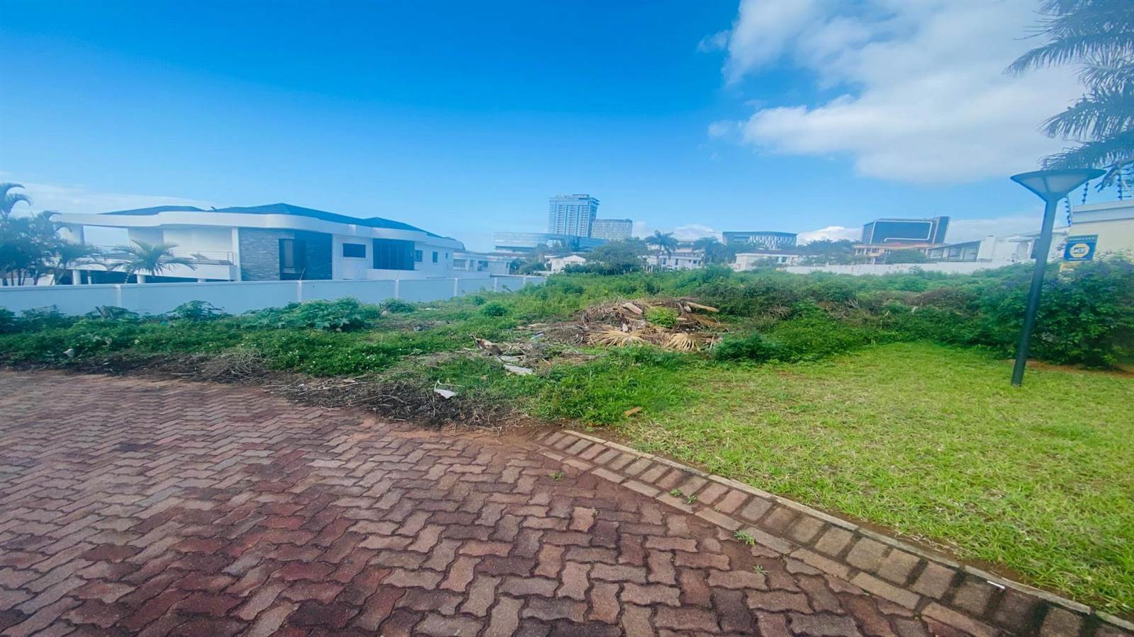1352 m² Land available in Umhlanga Rocks photo number 9