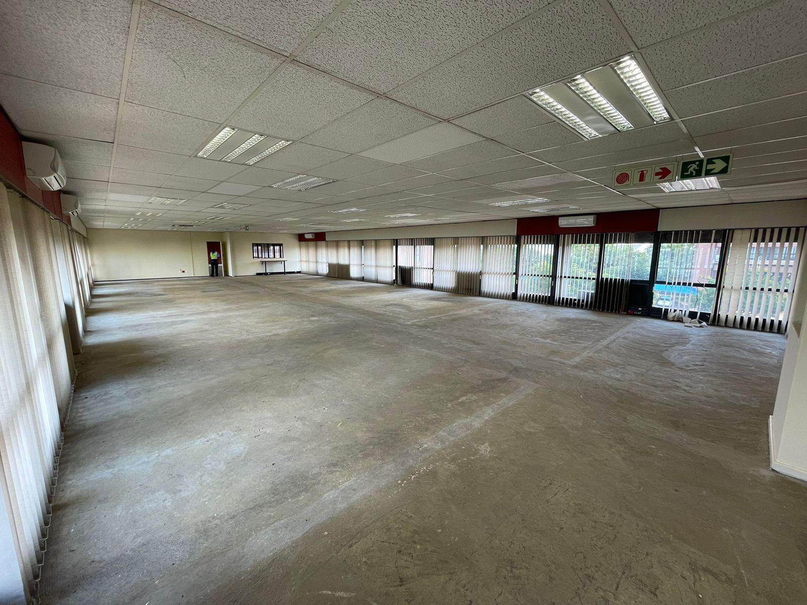 539  m² Commercial space in Alrode photo number 2