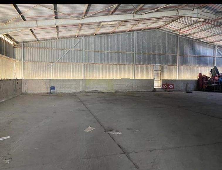 700  m² Commercial space in King Williams Town photo number 1