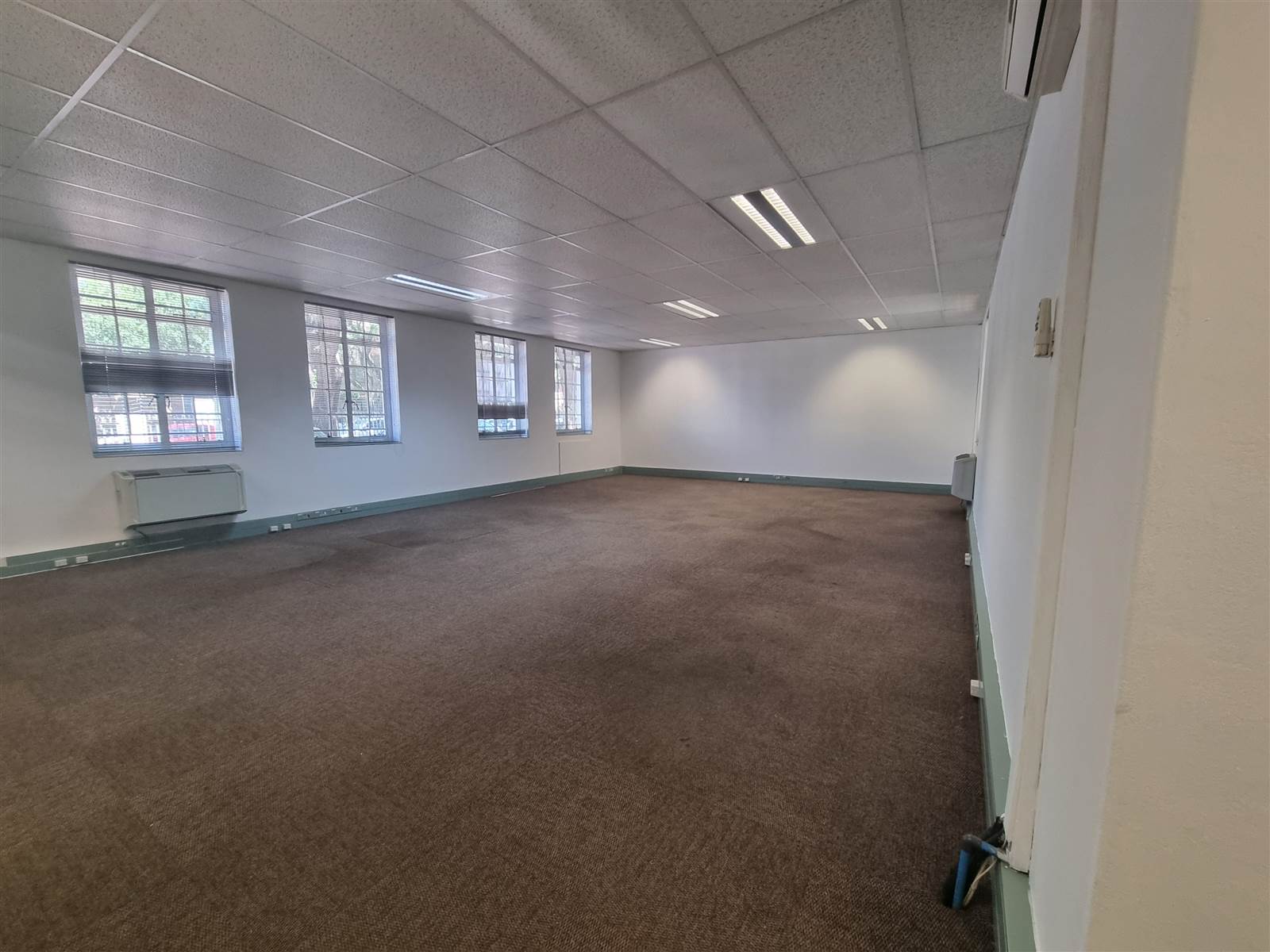 328  m² Commercial space in Rivonia photo number 5
