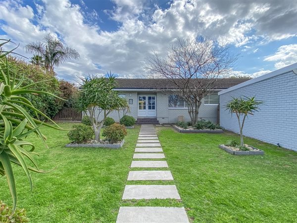 3 Bedroom House 3 Bedroom House