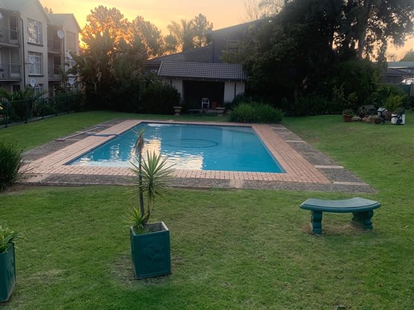 3 Bedroom Flat 3 Bedroom Flat