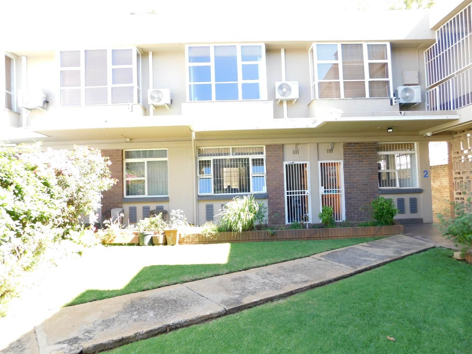 584  m² Commercial space in Northcliff photo number 5
