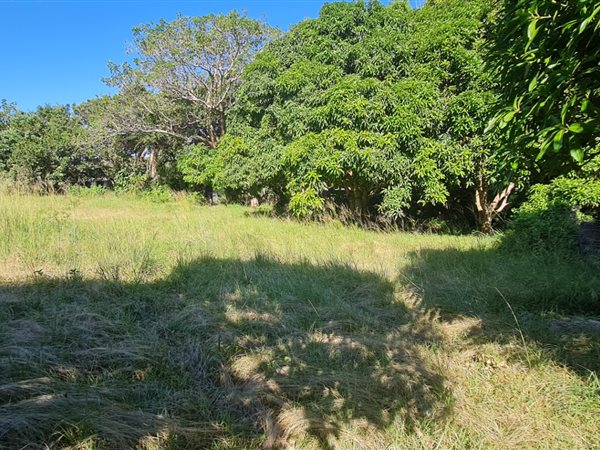 1740 m² Land available in Glenmore