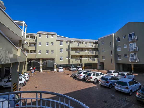 3 Bedroom Apartment 3 Bedroom Apartment