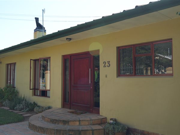 4 Bedroom House 4 Bedroom House