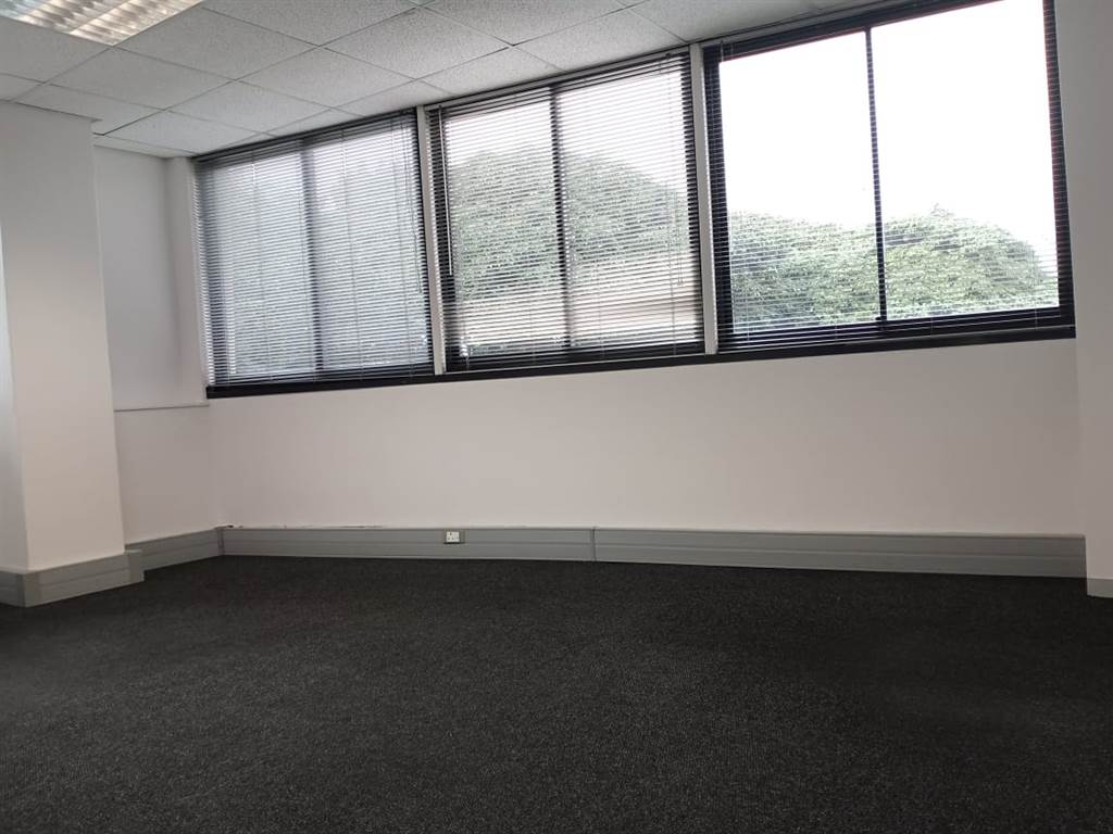 80  m² Office Space in Hillcrest Central photo number 3