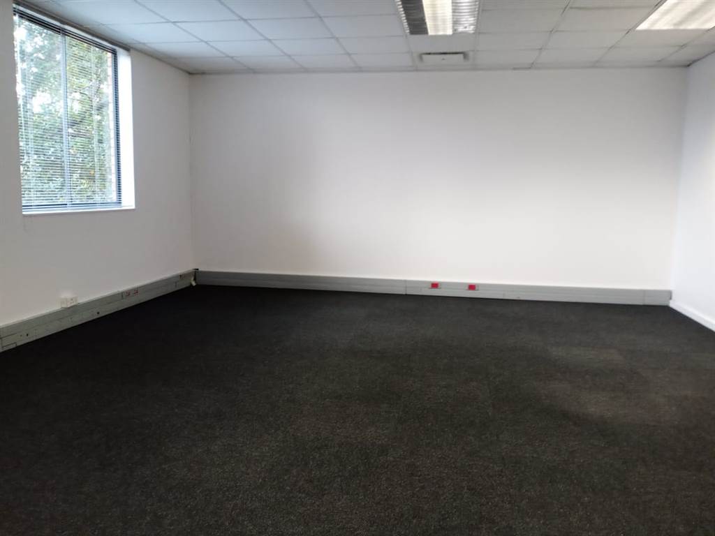 80  m² Office Space in Hillcrest Central photo number 2