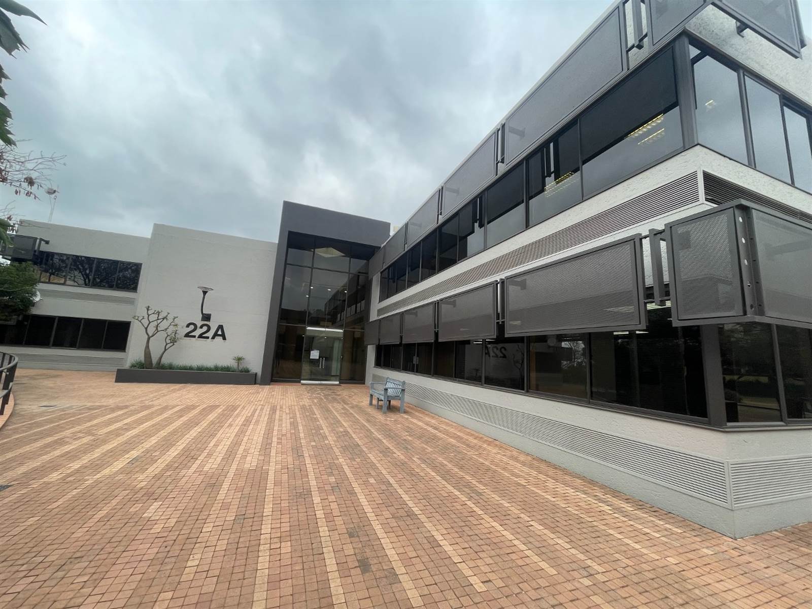 396  m² Commercial space in Woodmead photo number 2