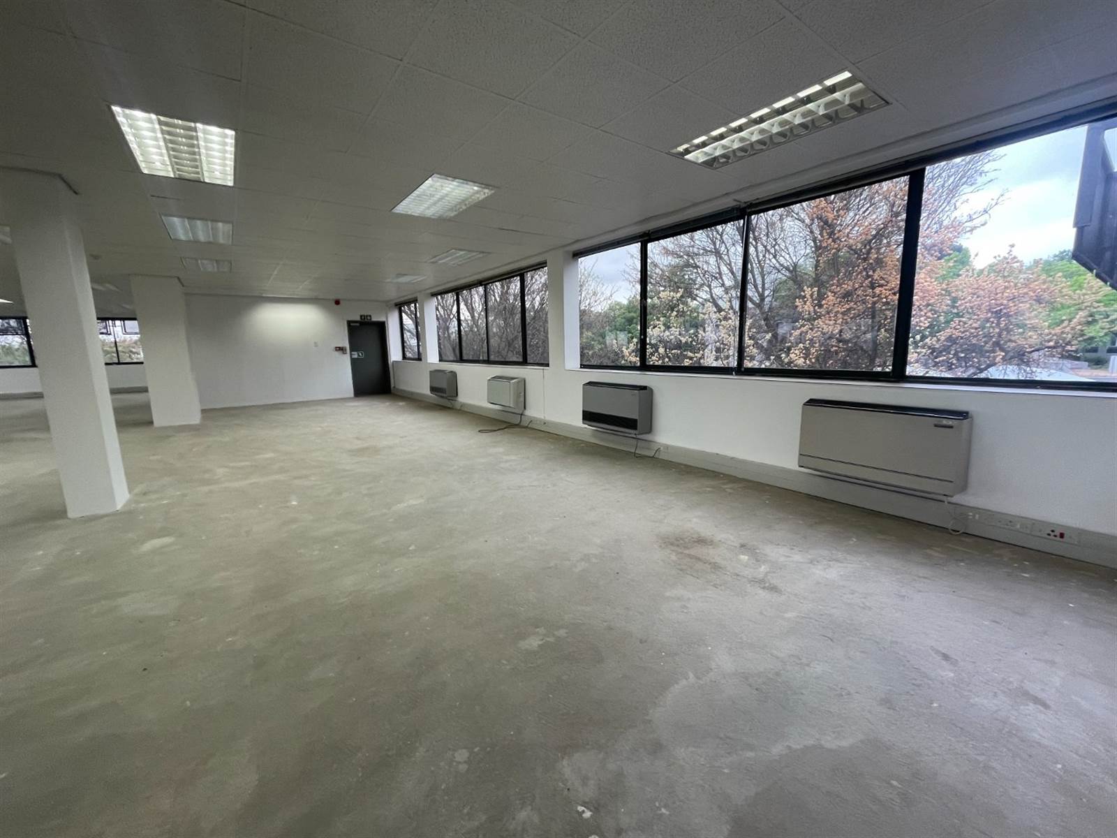 396  m² Commercial space in Woodmead photo number 5