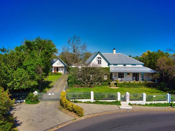 5 Bedroom House 5 Bedroom House