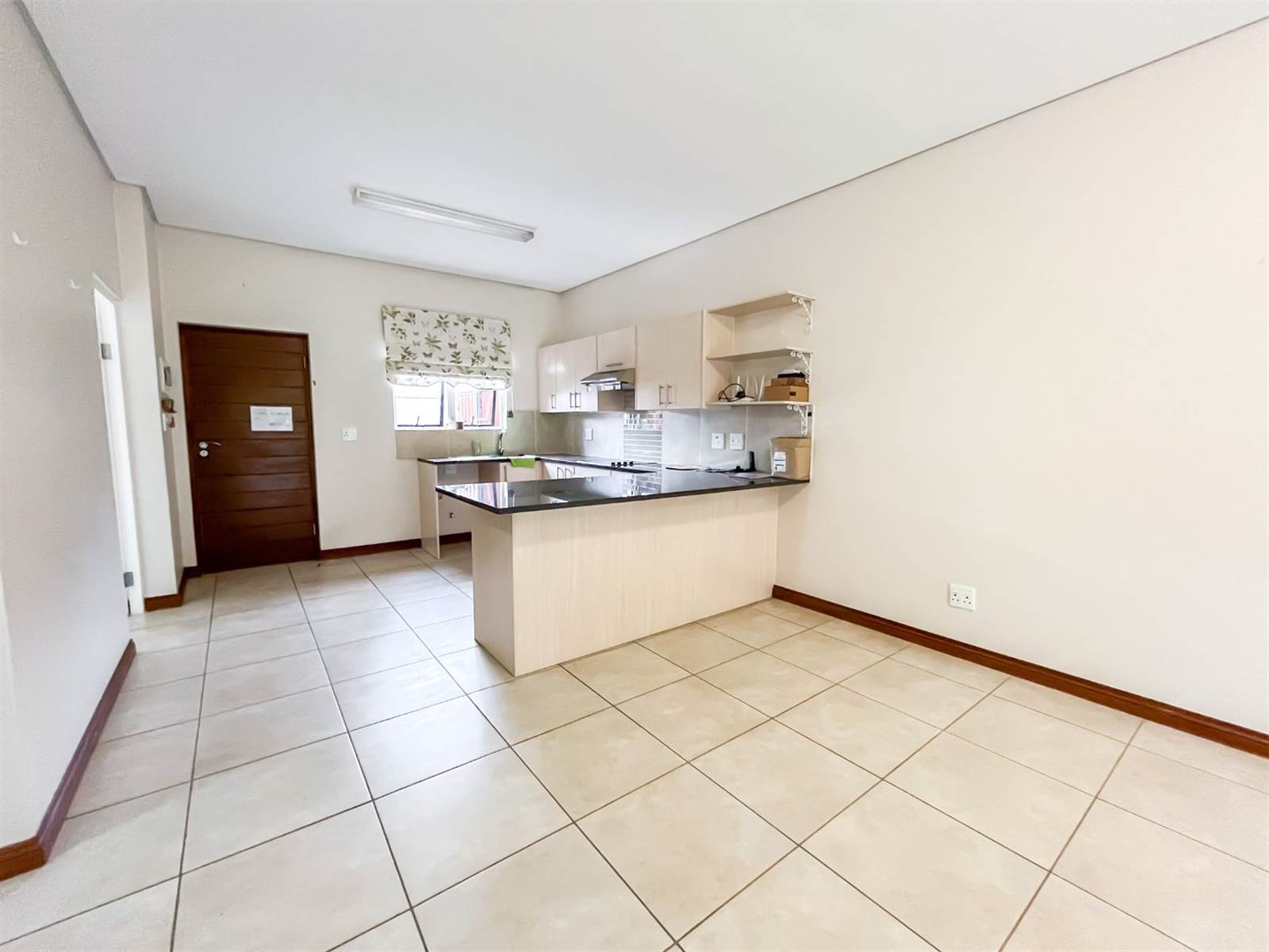2 Bed Townhouse in Eastland Mature Lifestyle Estate photo number 3