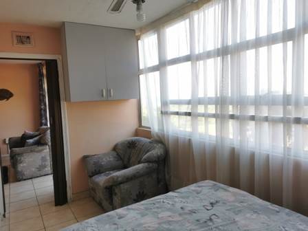 2.5 Bed Apartment in Amanzimtoti photo number 6
