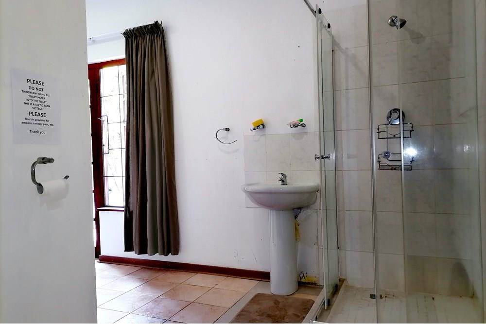 3 Bed Townhouse in Umtentweni photo number 26