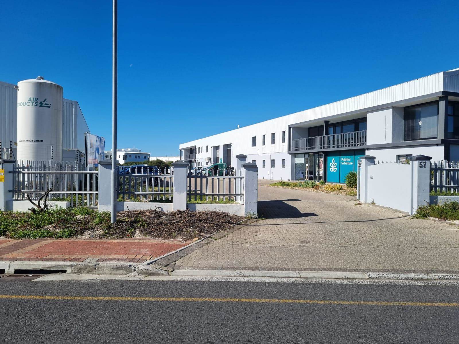 1223  m² Industrial space in Muizenberg photo number 3