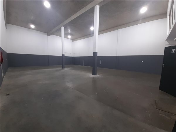 342  m² Industrial space in Pomona