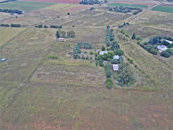 8.6 ha Farm in Bloemdal