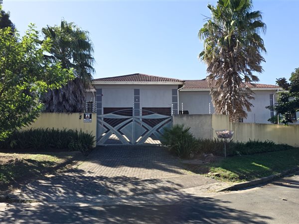 5 Bedroom House 5 Bedroom House