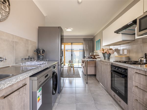 2 Bedroom House 2 Bedroom House