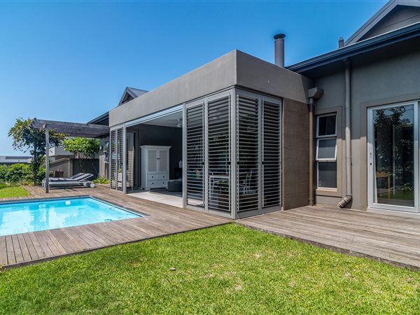 4 Bedroom Townhouse 4 Bedroom Townhouse