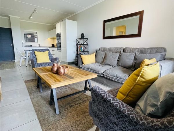 2 Bedroom House 2 Bedroom House