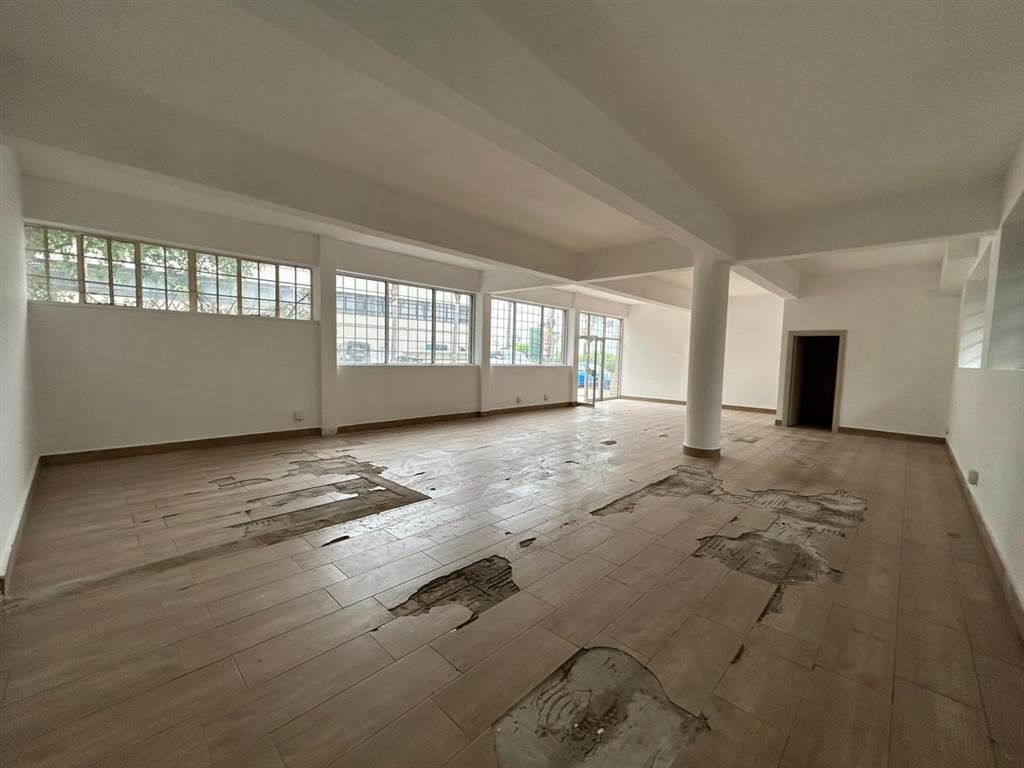 115  m² Commercial space in Northcliff photo number 8