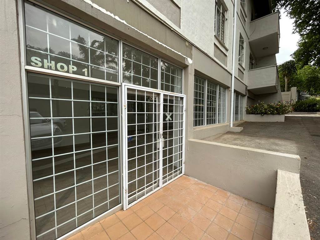 115  m² Commercial space in Northcliff photo number 4
