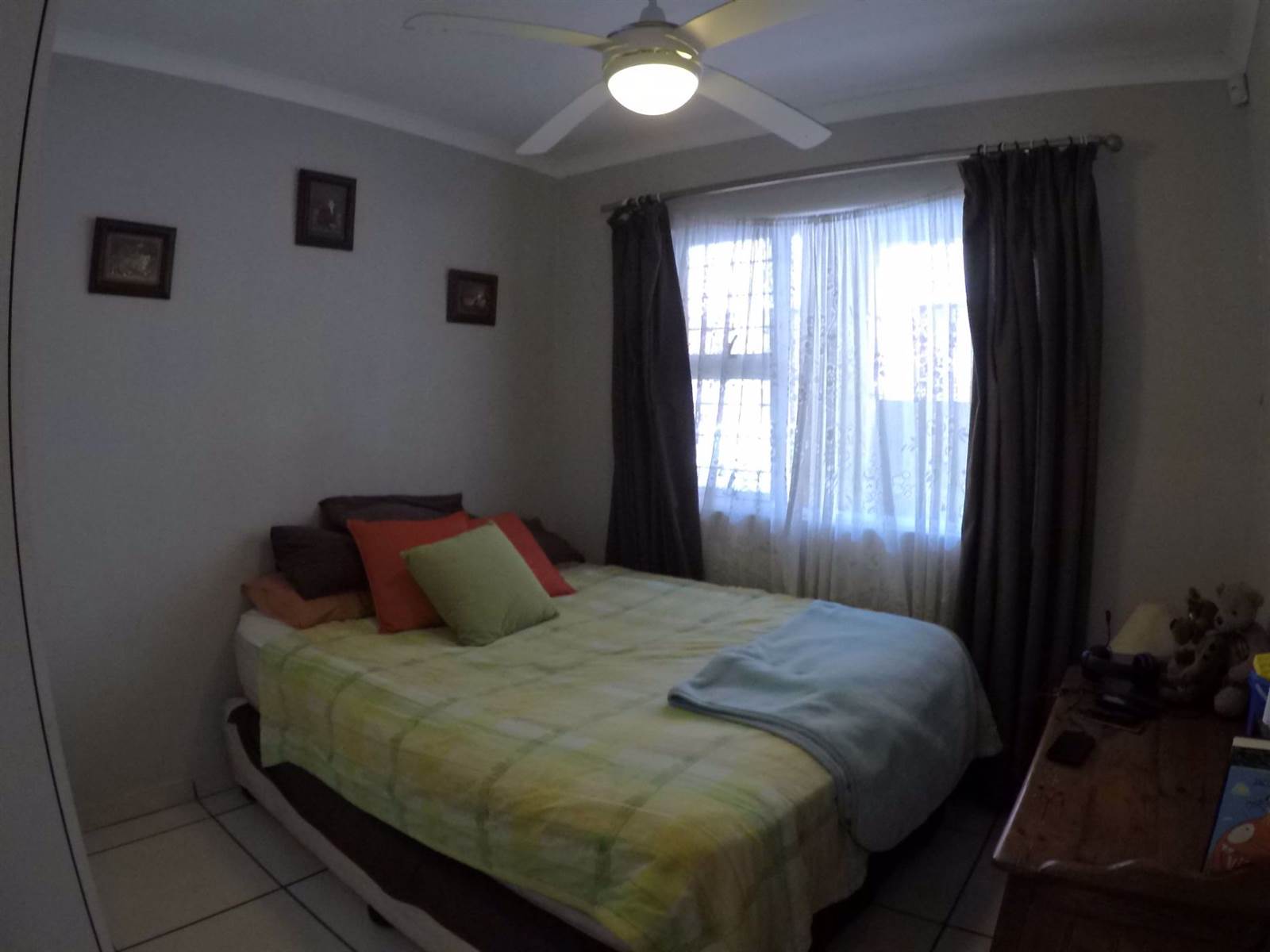 3 Bed Apartment in Amanzimtoti photo number 9