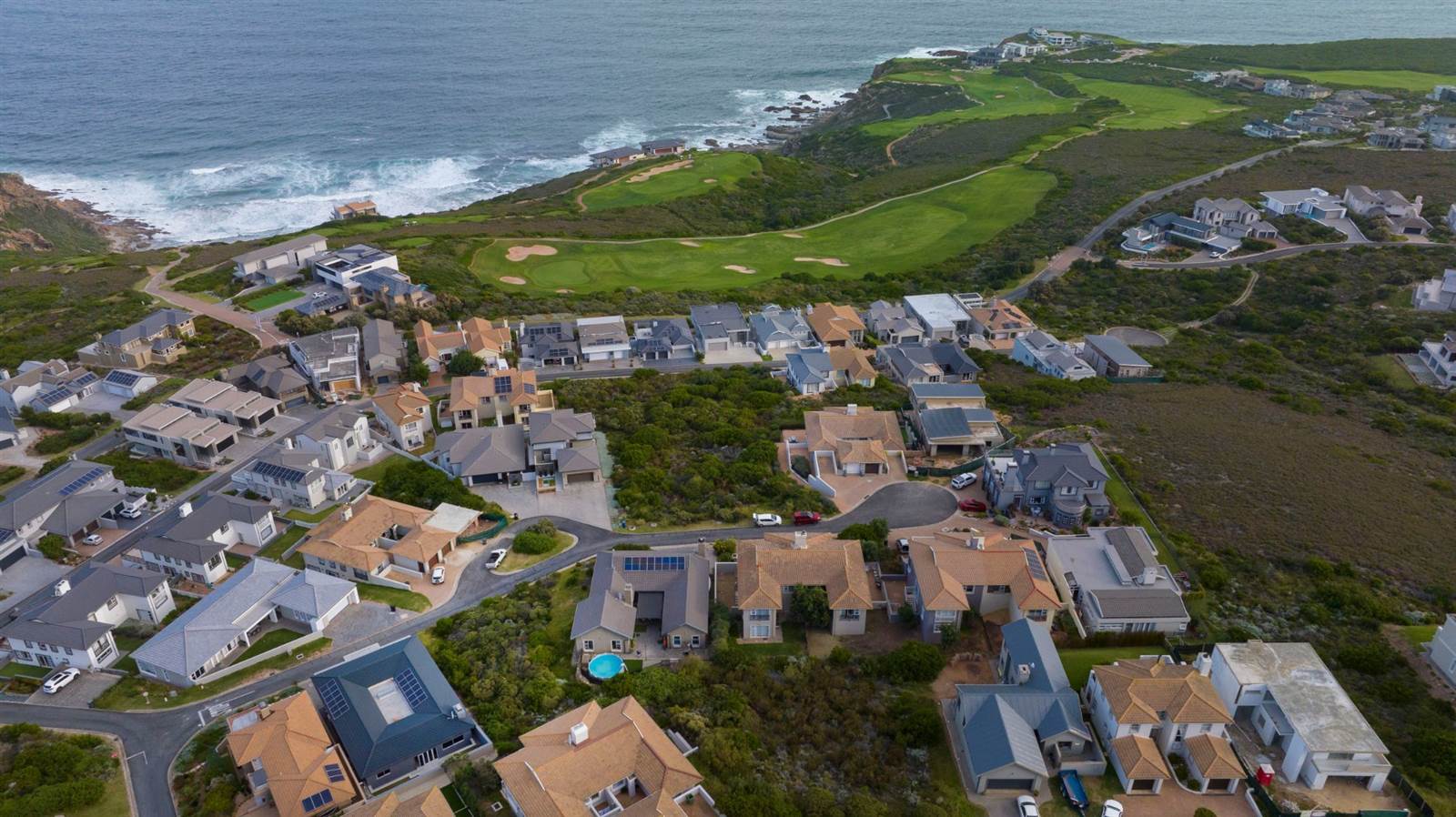 450 m² Land available in Pinnacle Point Golf Estate photo number 4