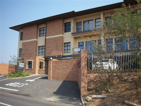 156  m² Commercial space in Westville