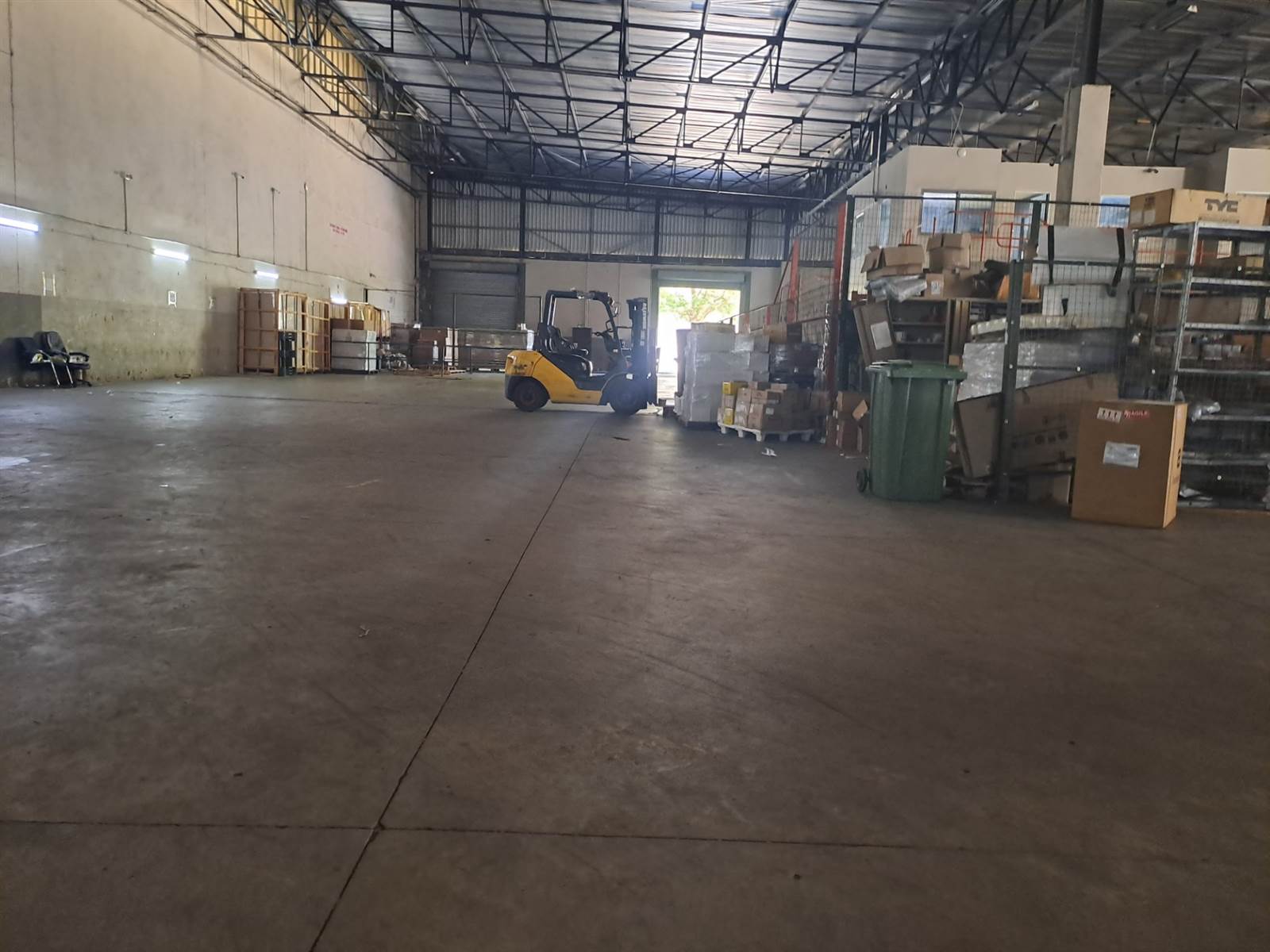 2300  m² Industrial space in Newlands East photo number 5