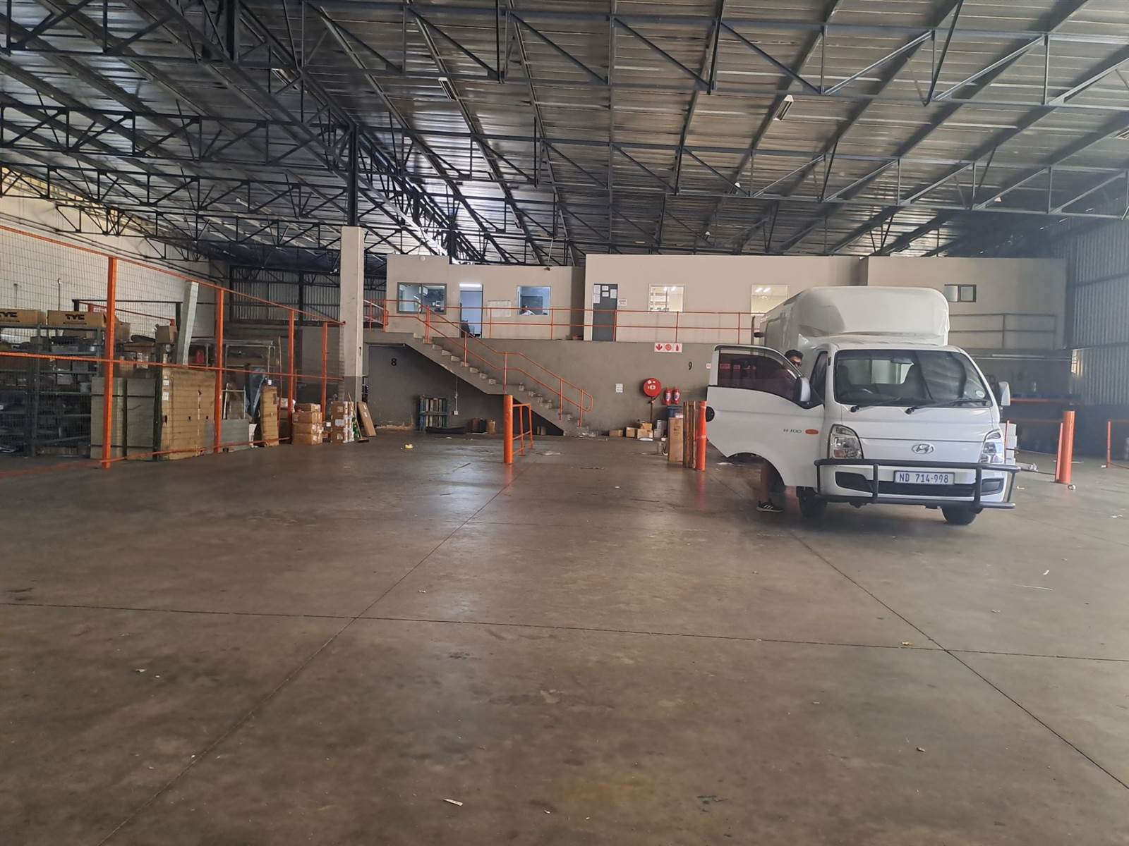 2300  m² Industrial space in Newlands East photo number 2