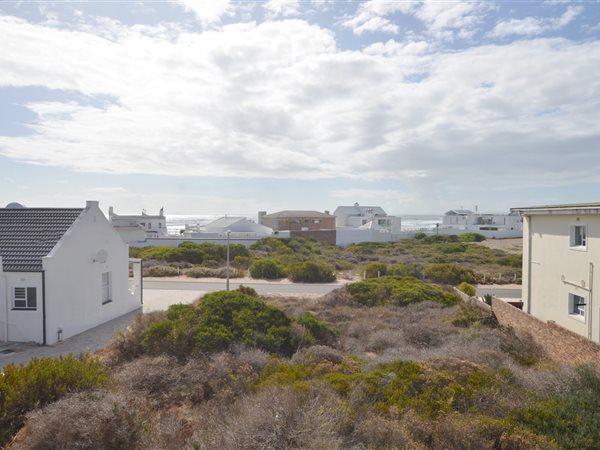 517 m² Land available in Yzerfontein
