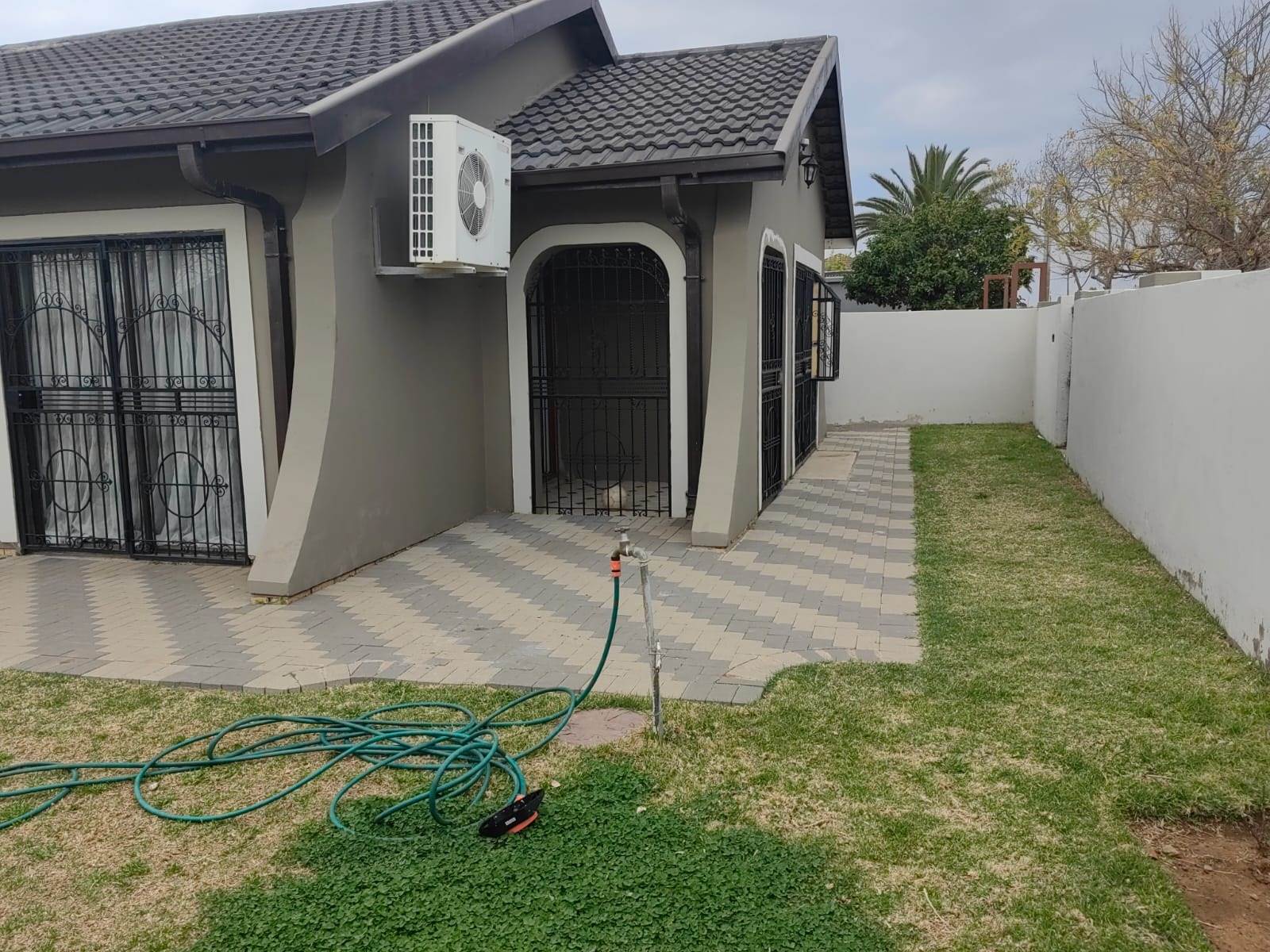 3 Bed House in Heidedal photo number 7
