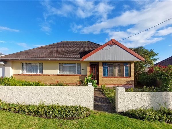 3 Bedroom House 3 Bedroom House