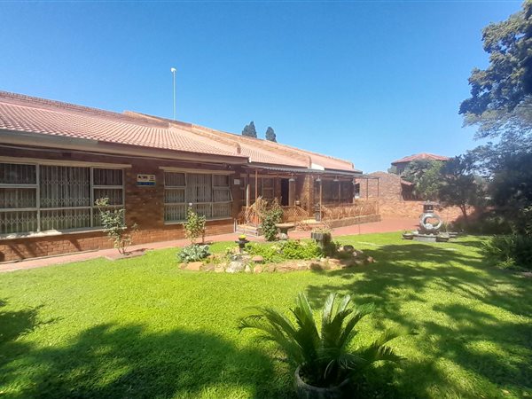 3 Bedroom House 3 Bedroom House