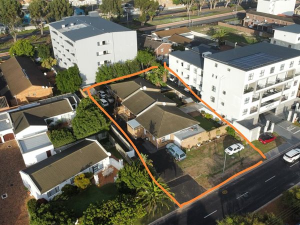 300 m² Commercial space 300 m² Commercial space