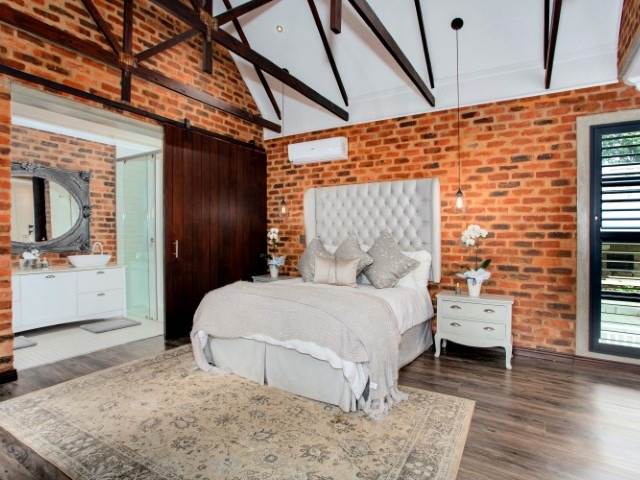 4 Bed House in Helderfontein Estate photo number 29